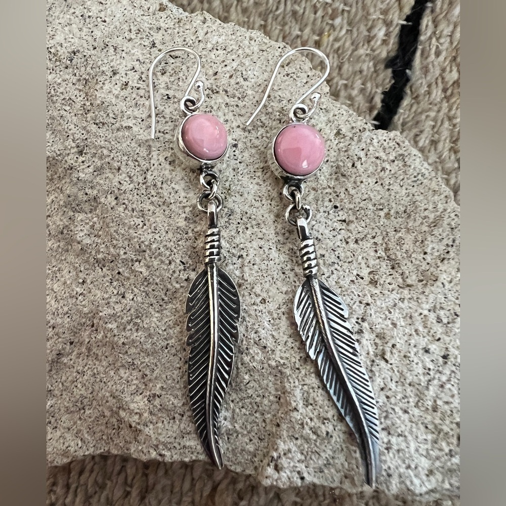 ❤️ Queen Pink Conch Navajo Southwestern 925 Dangle Feather Earrings 6.6Gm 2.76”L